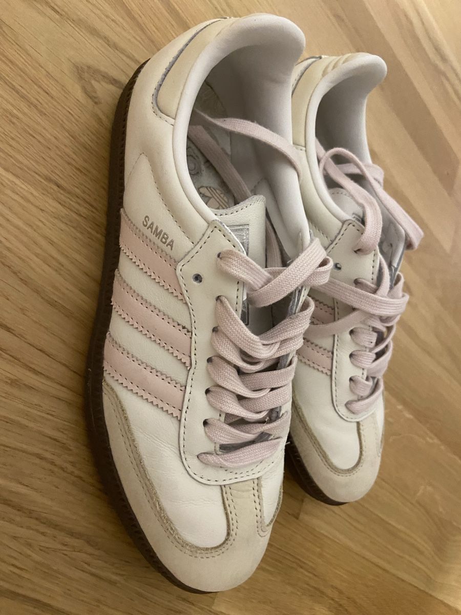 Chaussures femmes: adidas samba – D'occasion à Wabern par Jul_66