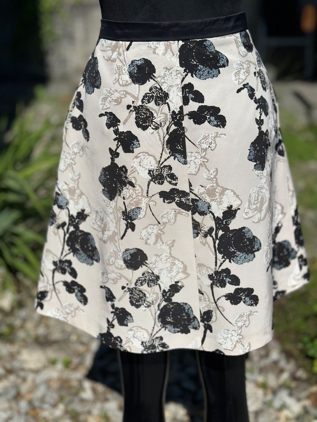 Max Mara Röcke: Floral Jacquard Skirt MaxMara Size M – Gebraucht aus Zufikon von Modestil365 8