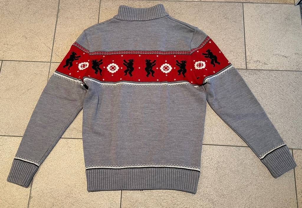 Maglioni & Felpe: Merino-Pullover mit Appenzeller Bär – Usato da Appenzell venduto da ralphdelauren 3