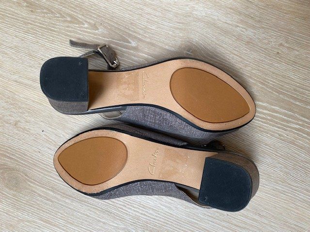 Clarks Scarpe da donna: Sandales Clarks neuves – Nuovo (secondo la descrizione) da Crans VD venduto da vra_262m 4