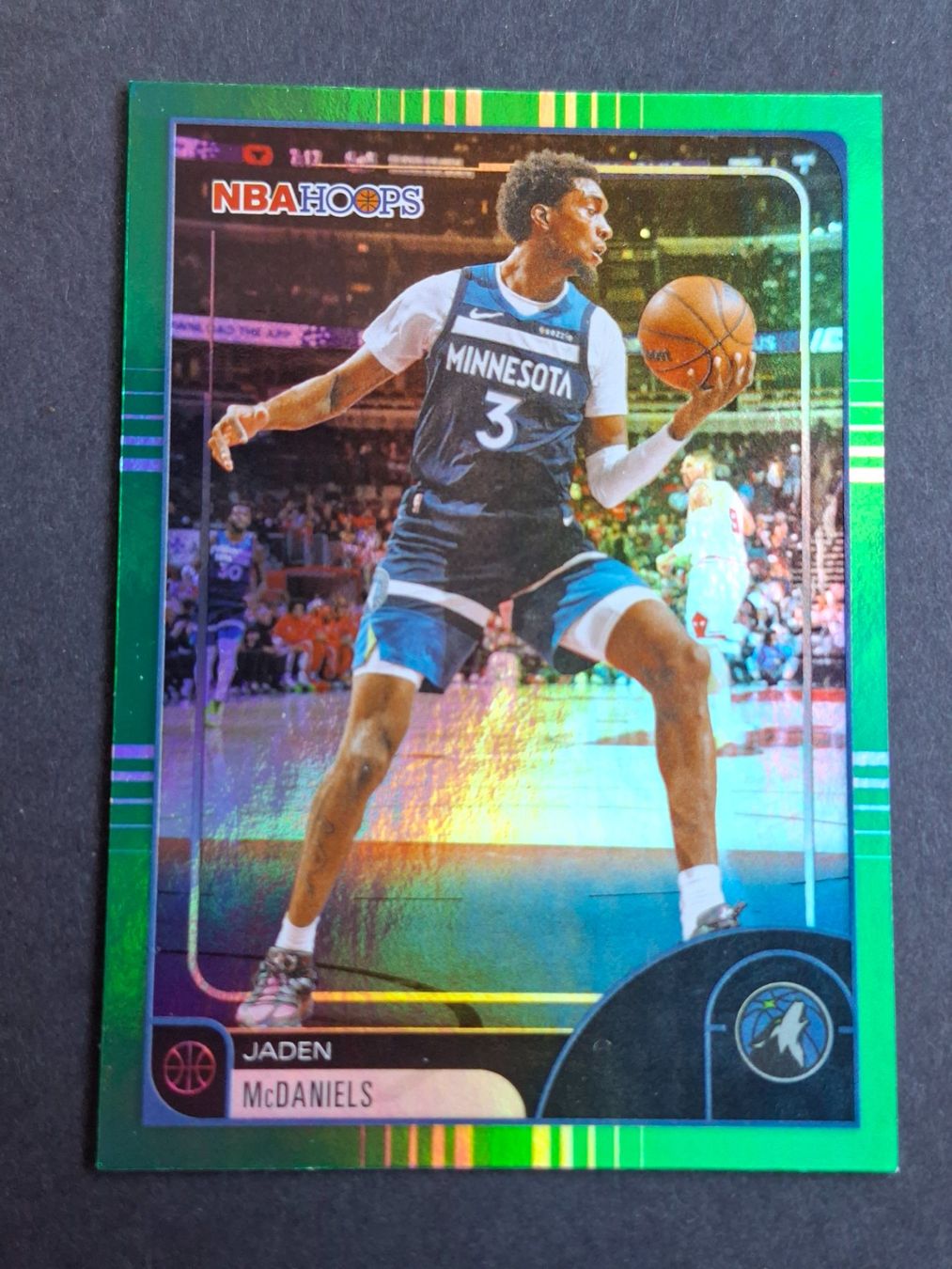 Nba Carte collezionabili: Jaden McDaniels Green Parallel Hoops 25-26 – Usato da Olten venduto da cweb