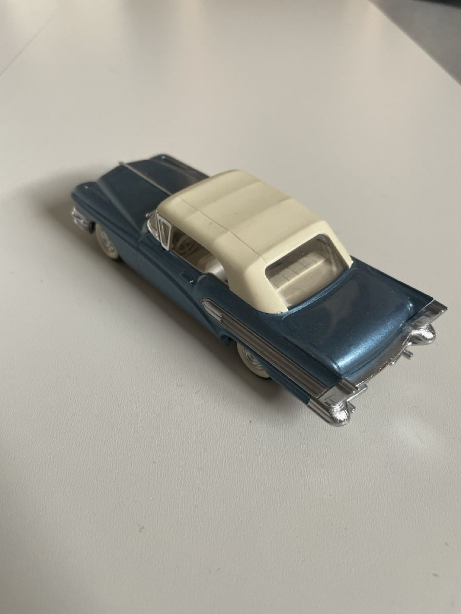 Modellini d'auto: Oldtimer Modellauto blau mit weissem Dach guter Zustand – Usato da Winterthur venduto da schwarzpunkt 1