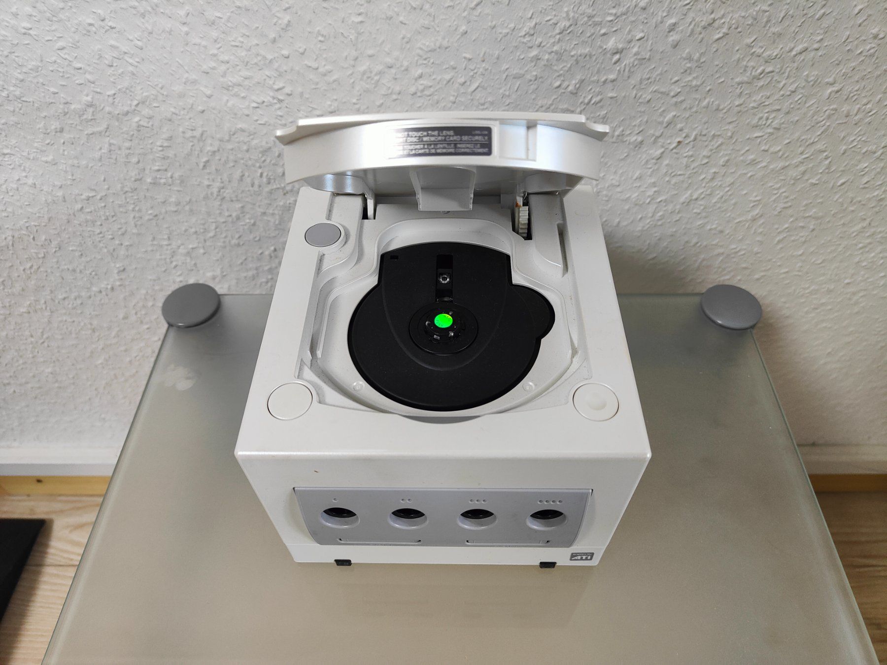 Nintendo Consoles: Console Gamecube Perle (rare) + 2 jeux – D'occasion à Châtelaine par Chompis 4