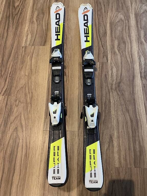 Head Skis: Head Supershape Ski 117cm – Gebraucht aus Plaffeien von Roebu3316