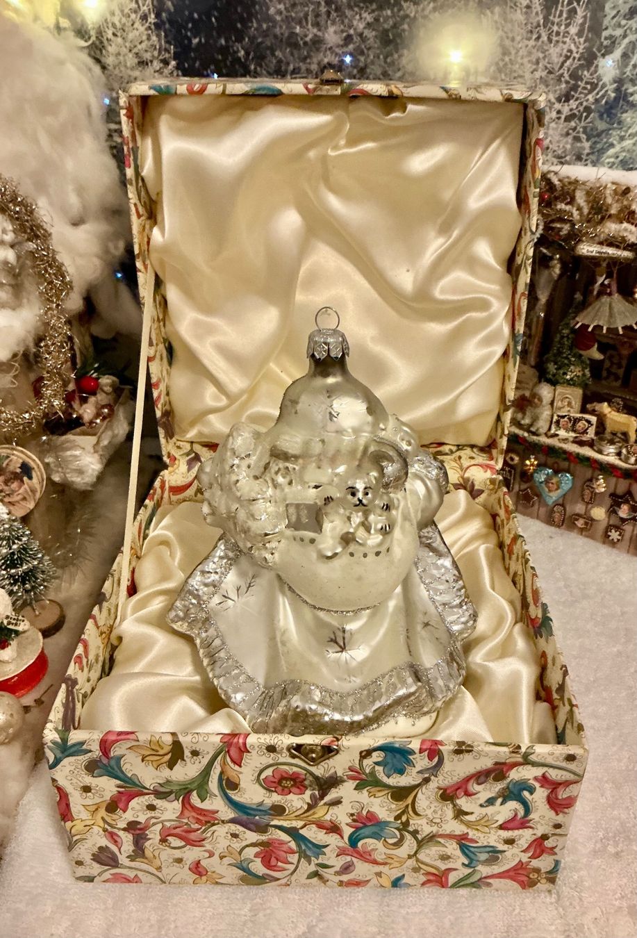 Tutte le decorazioni: ÄLTERER NIKOLAUS – Usato da Zell LU venduto da Silvermemory