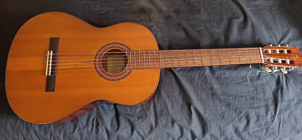 Yamaha Strumenti musicali: Yamaha G-225 Konzertgitarre. – Usato da Basel venduto da Petergunn 4