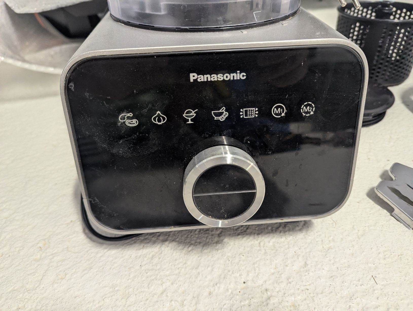 Elettrodomestici da cucina: Panasonic Food Processor MK-F800 Zerkleinerer – Usato da Münchenbuchsee venduto da cdelacombaz 2