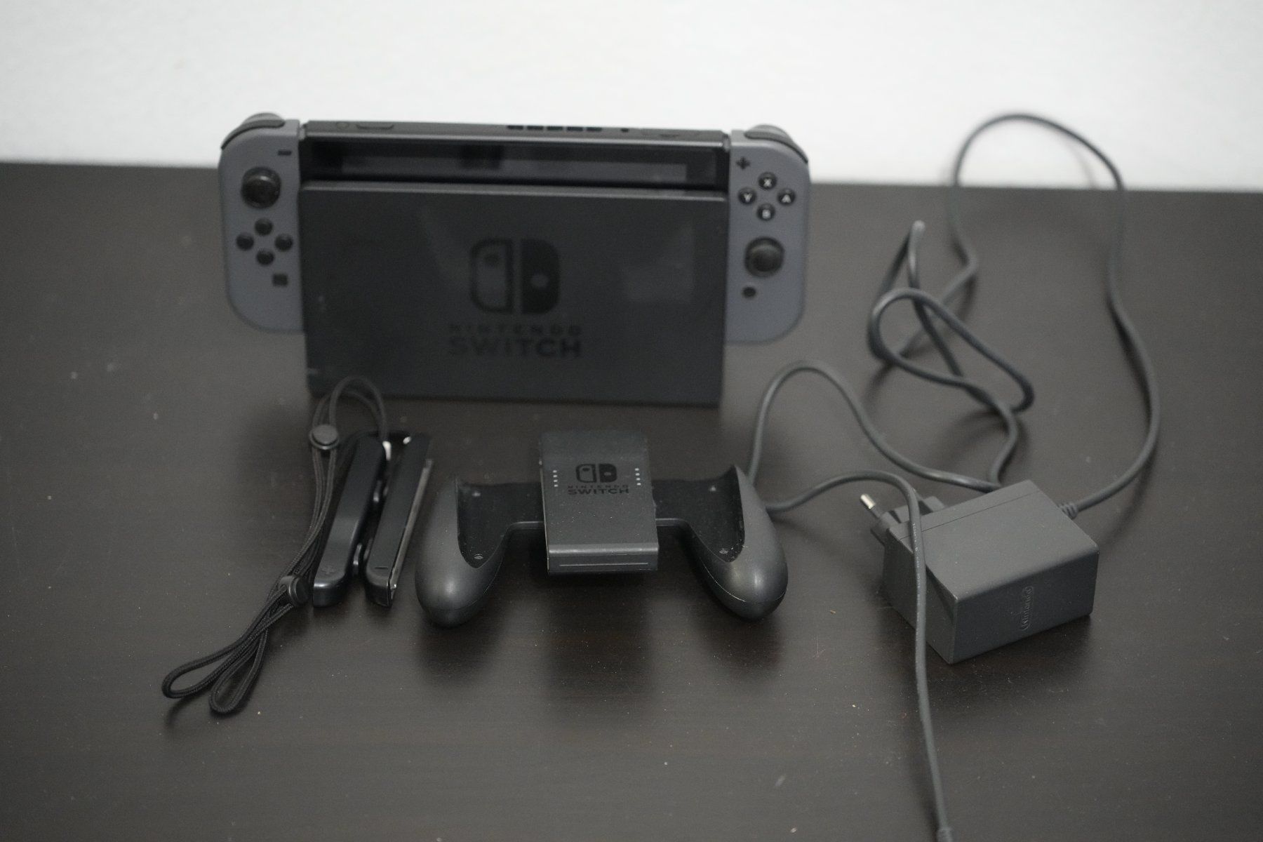 Nintendo Console: Nintendo Switch – Usato da Neuchâtel venduto da yan_lq56