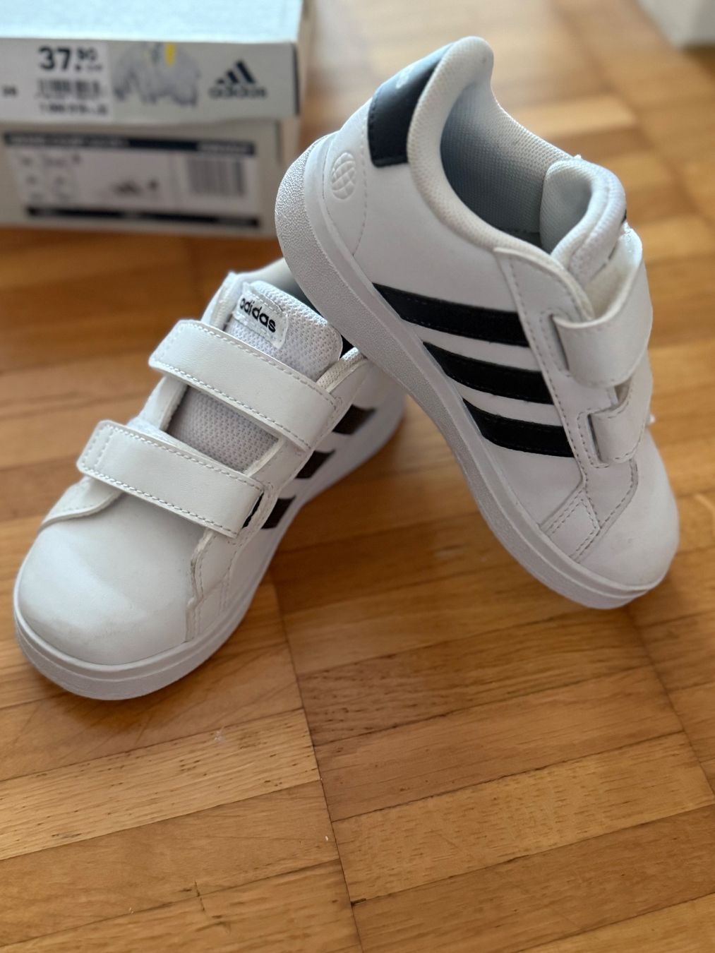 Adidas Scarpe per ragazzi: Adidas Original Superstar Sneaker Gr 26 – Nuovo (secondo la descrizione) da Richterswil venduto da Eunoia85 1