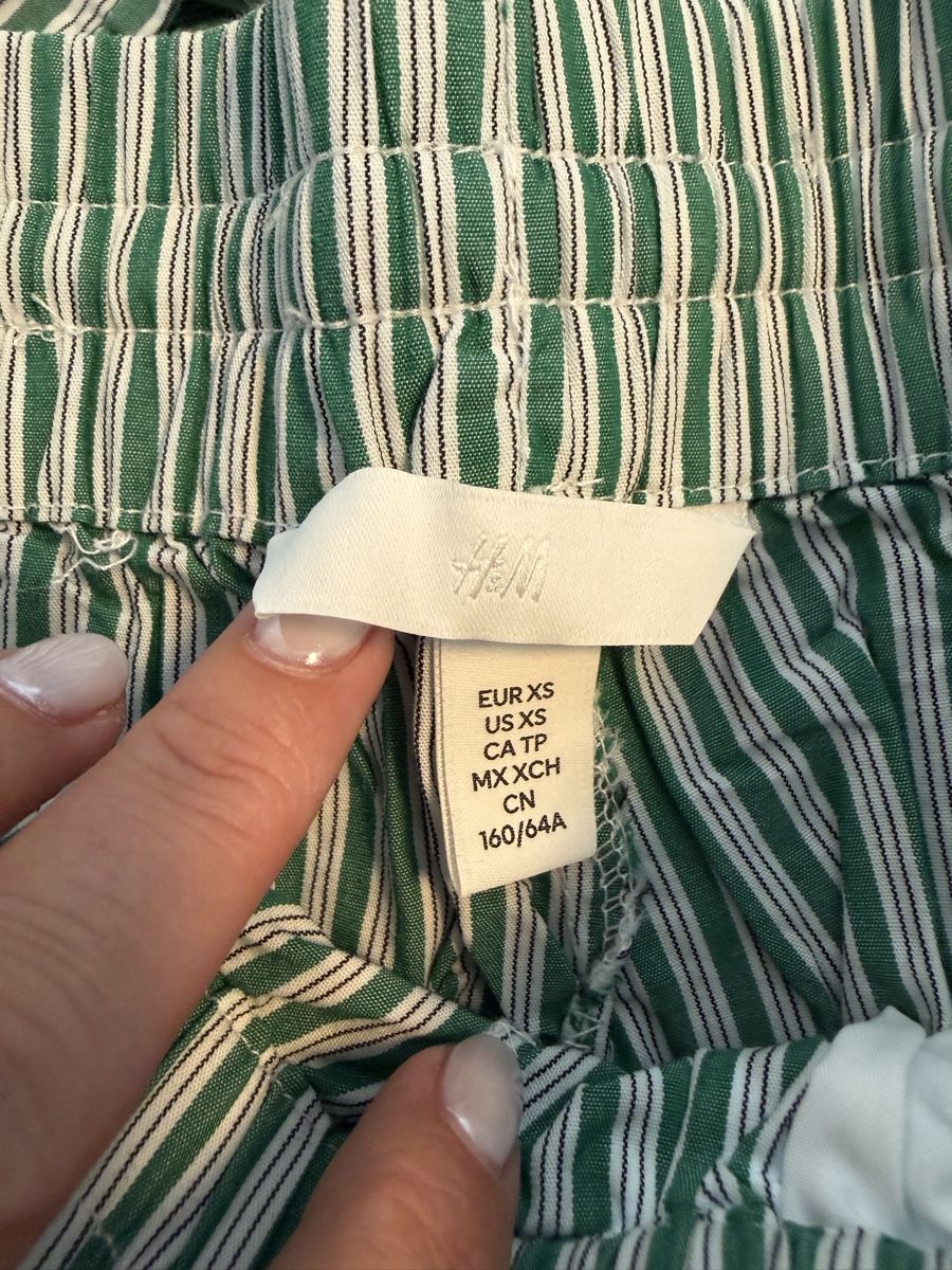 H&M Lotti di vestiti: H&M Striped Shirt & Shorts Set – Usato da Horgen venduto da Elizhadz 3