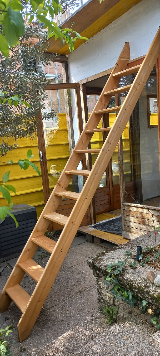 Scale: Échelle mezzanine 325cm  – Usato da Genève venduto da dav_9xtx