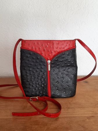 Umhängetasche schwarz/rot