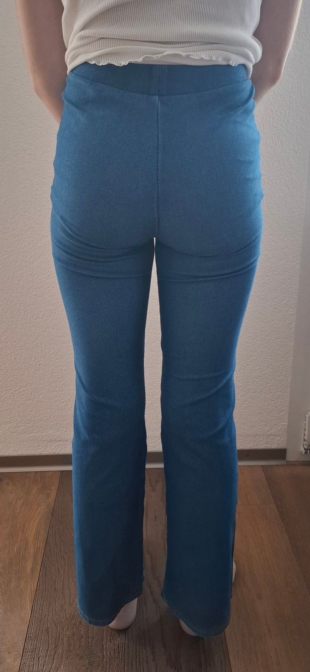 Lotti & Set di vestiti: Kinderhosen Gr. 134, 3 Paar – Usato da Tentlingen venduto da RHK_7 7