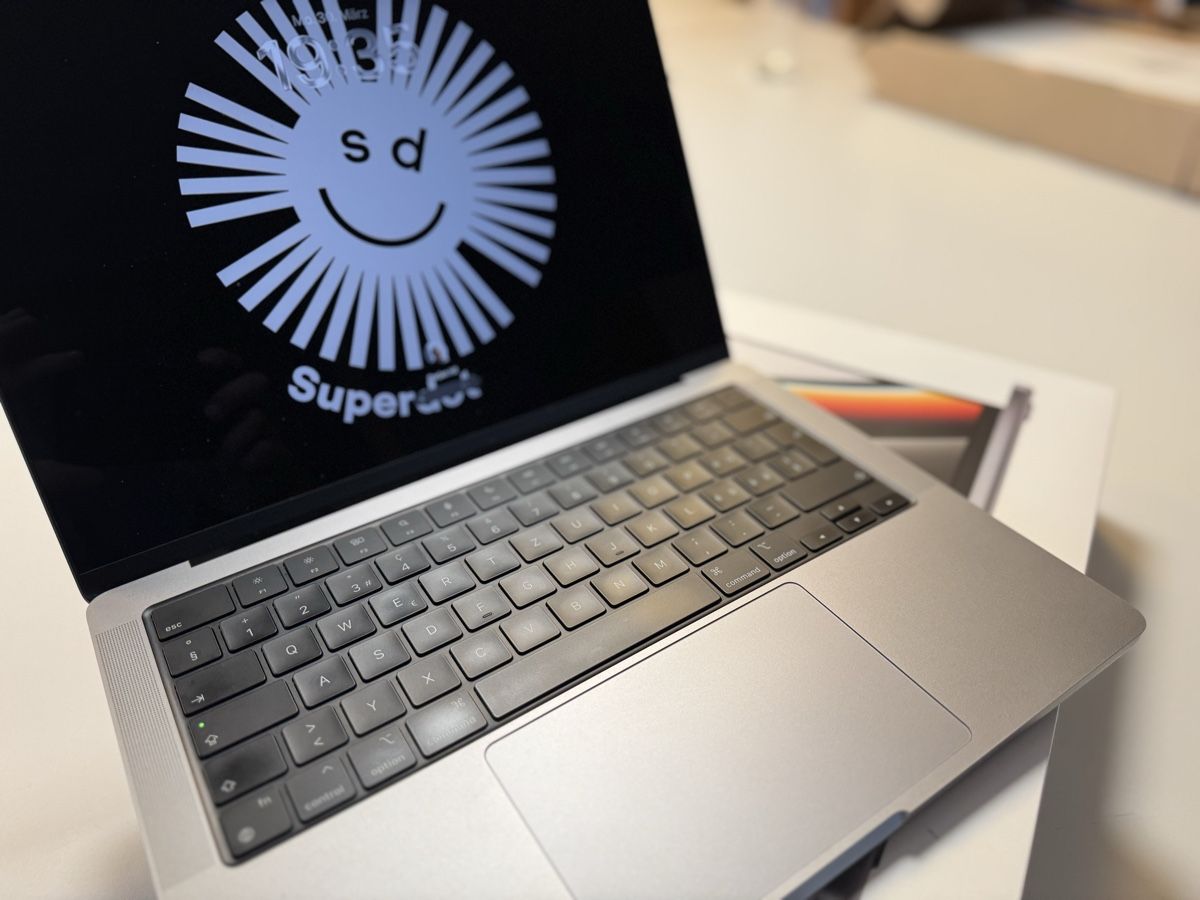 Apple Notebook: MacBook Pro 14" M1 Max 32GB | Nur 153 Zyklen – Usato da Basel venduto da vizbiz 1