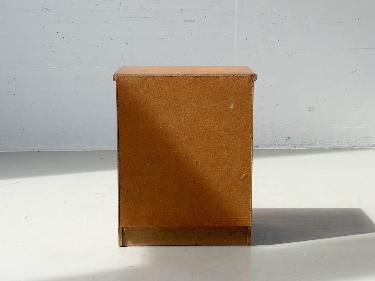 Cassettiere: Schlichte Kommode aus Eiche, 1960er – Usato da Zürich venduto da LeMoege 5
