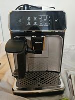 Philips Series 2200 LatteGo Kaffeevollautomat + Zubehör