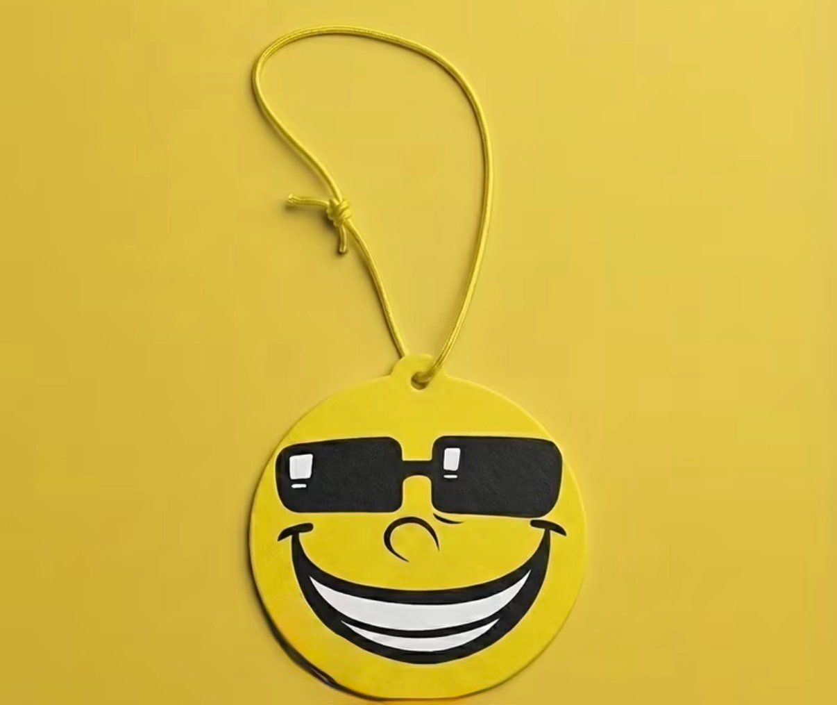 Parfums d'ambiance: Duftbaum Emoji - Sonnenbrille - Wunderbaum – Neuf avec emballage d'origine à Burg AG par Dein-Expert