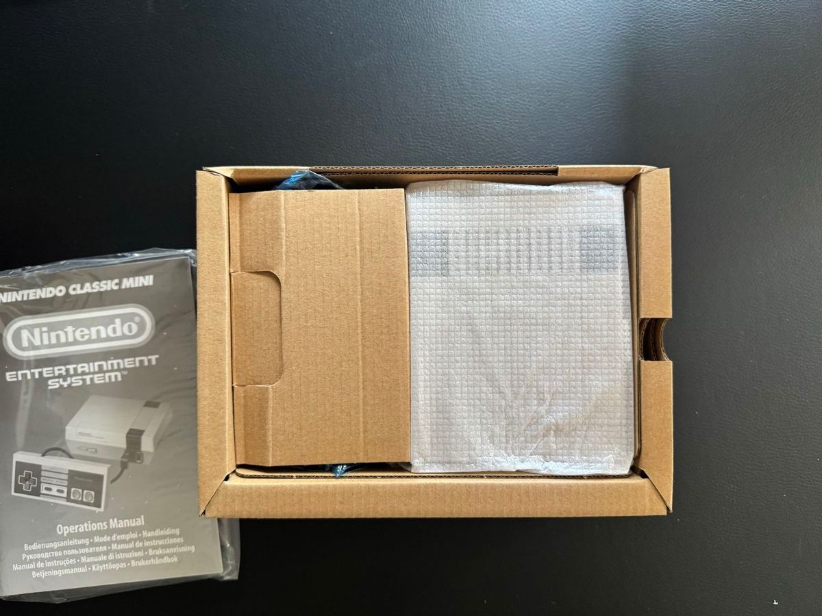 Nintendo Console: Console Nintendo Classic Mini neuve – Nuovo (secondo la descrizione) da Blonay venduto da ADO_79 3