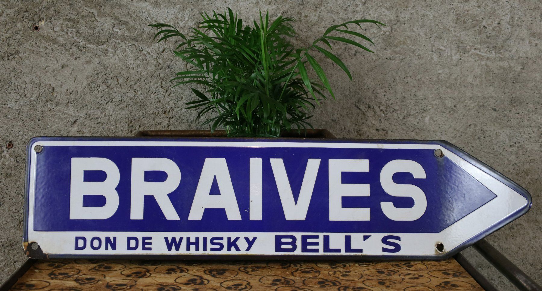 Insegne: Emailschild "Braives / Bell's Whisky" – Usato da Birrwil venduto da brandschatz_birrwil
