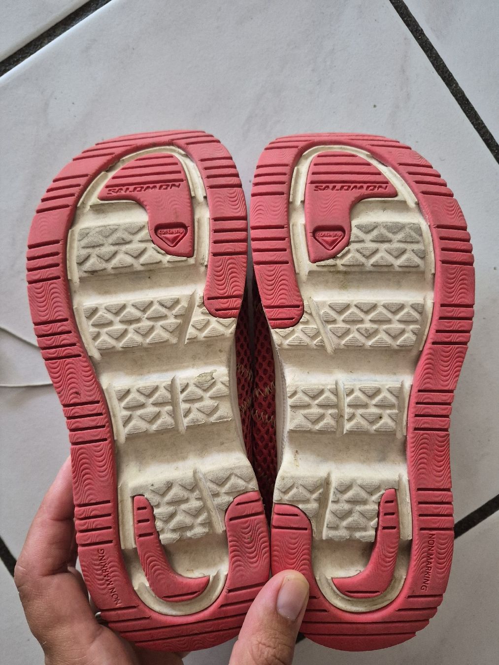 Scarpe da uomo: Salomon schuhe gr 33 – Usato da Villigen venduto da KaAn12 3