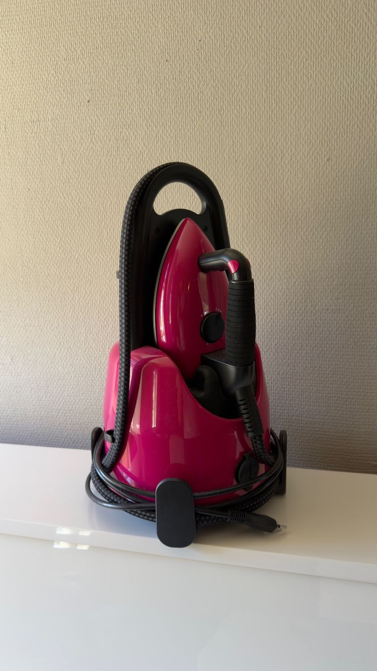 Laurastar Ferri da stiro: LAURASTAR LIFT PLUS PINKY POP – Nuovo (secondo la descrizione) da Fribourg venduto da vibifgva