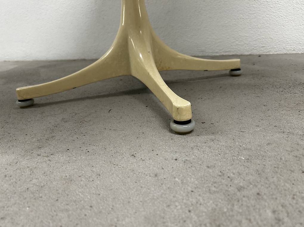 Herman Miller Tische: NELSON Beistelltisch (Hermann Miller) – Gebraucht aus Küsnacht ZH von Quiti 2