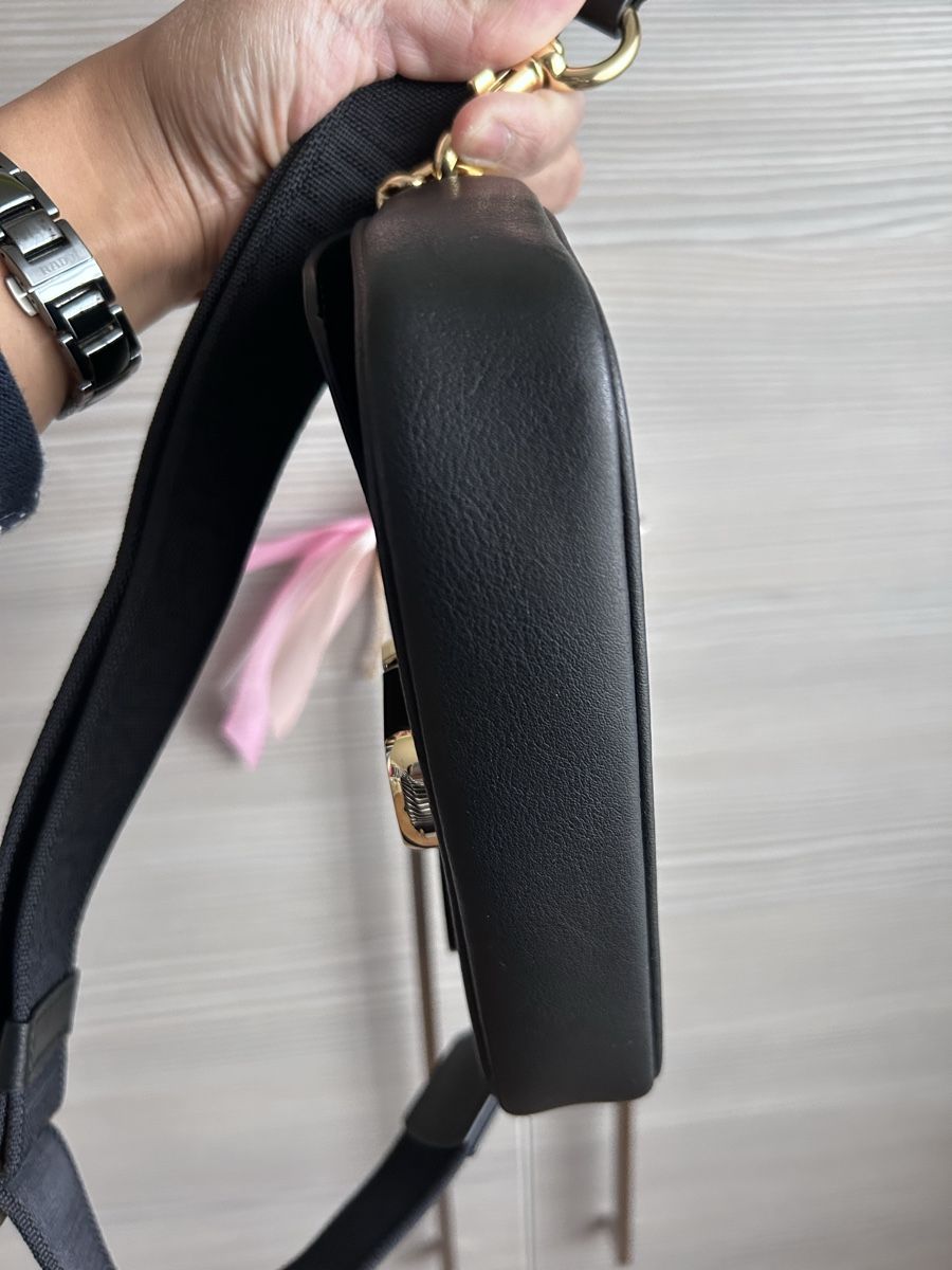 Marc Jacobs Borse da donna: Marc Jacobs Leather Messenger Bag – Usato da Vordemwald venduto da has_796n 6