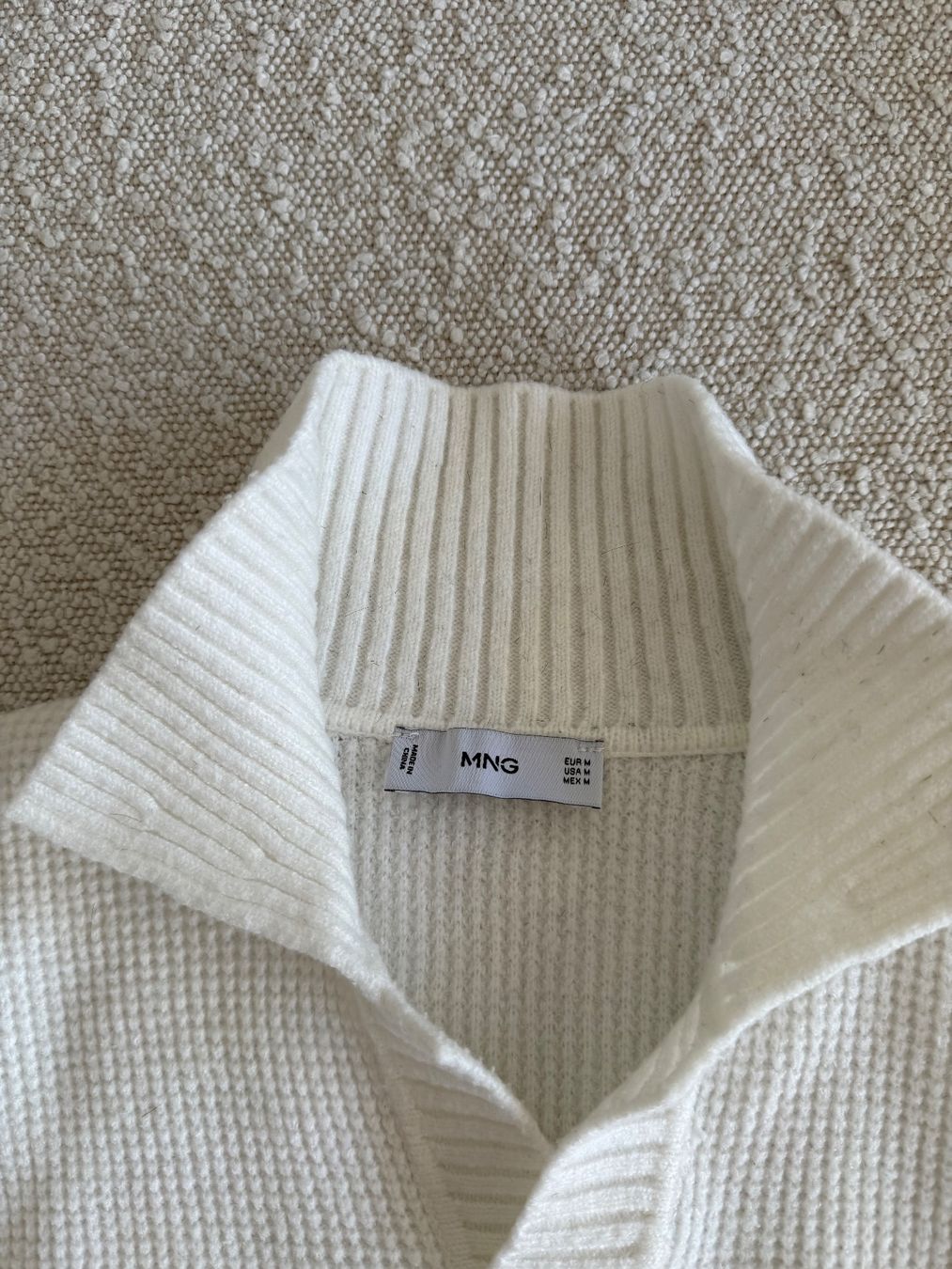 Mango Maglioni & Felpe: Mango Sweatshirt off-white, Grösse M – Usato da Winterthur venduto da Louvre91 1