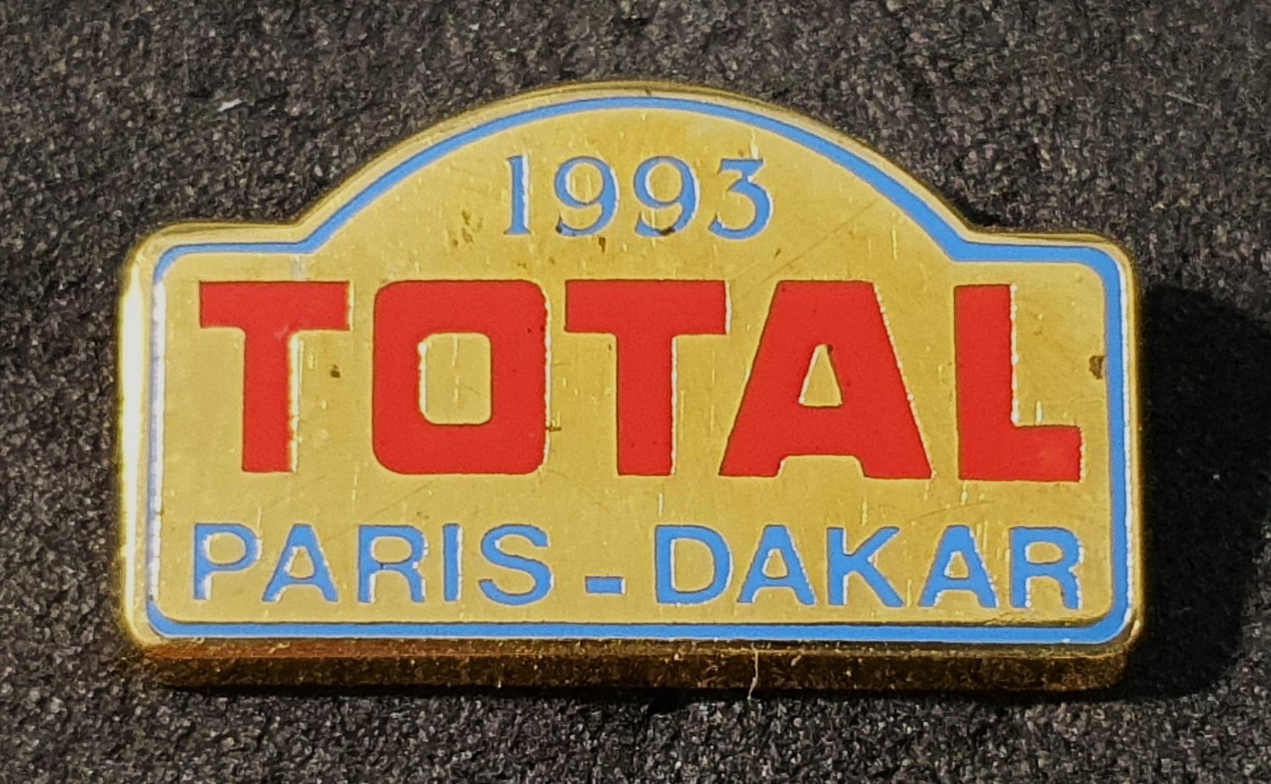 Placchette & Badge: CC818 - Pin TOTAL  Paris - Dakar 1993 – Usato da Reinach BL venduto da Boston-Verkauf