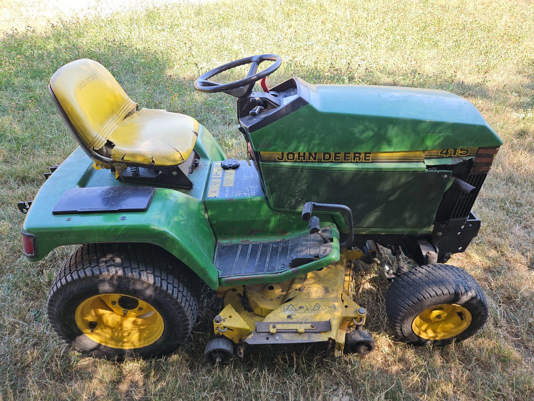 John Deere Tondeuses à gazon: John Deere – D'occasion à Oberburg par M86 6