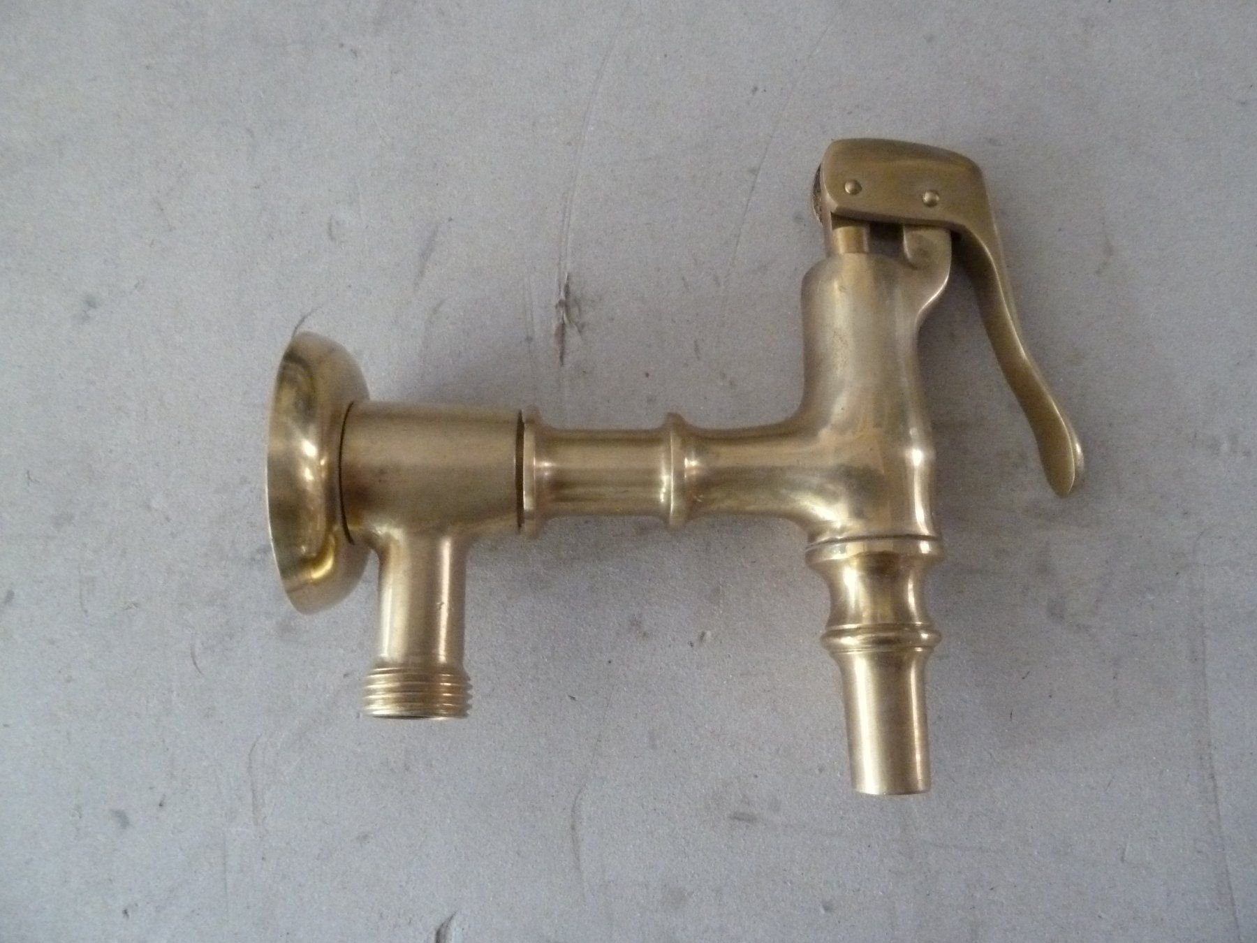 Rubinetteria: Vintage Wasserhahn, Zapfhahn, robinet, à pression – Usato da Aarwangen venduto da vintagehandel 1