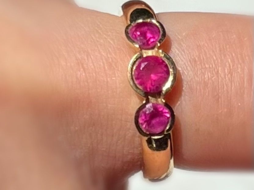 Anelli: Anello in oro con rubino – Usato da Sementina venduto da Bra_momo79 1