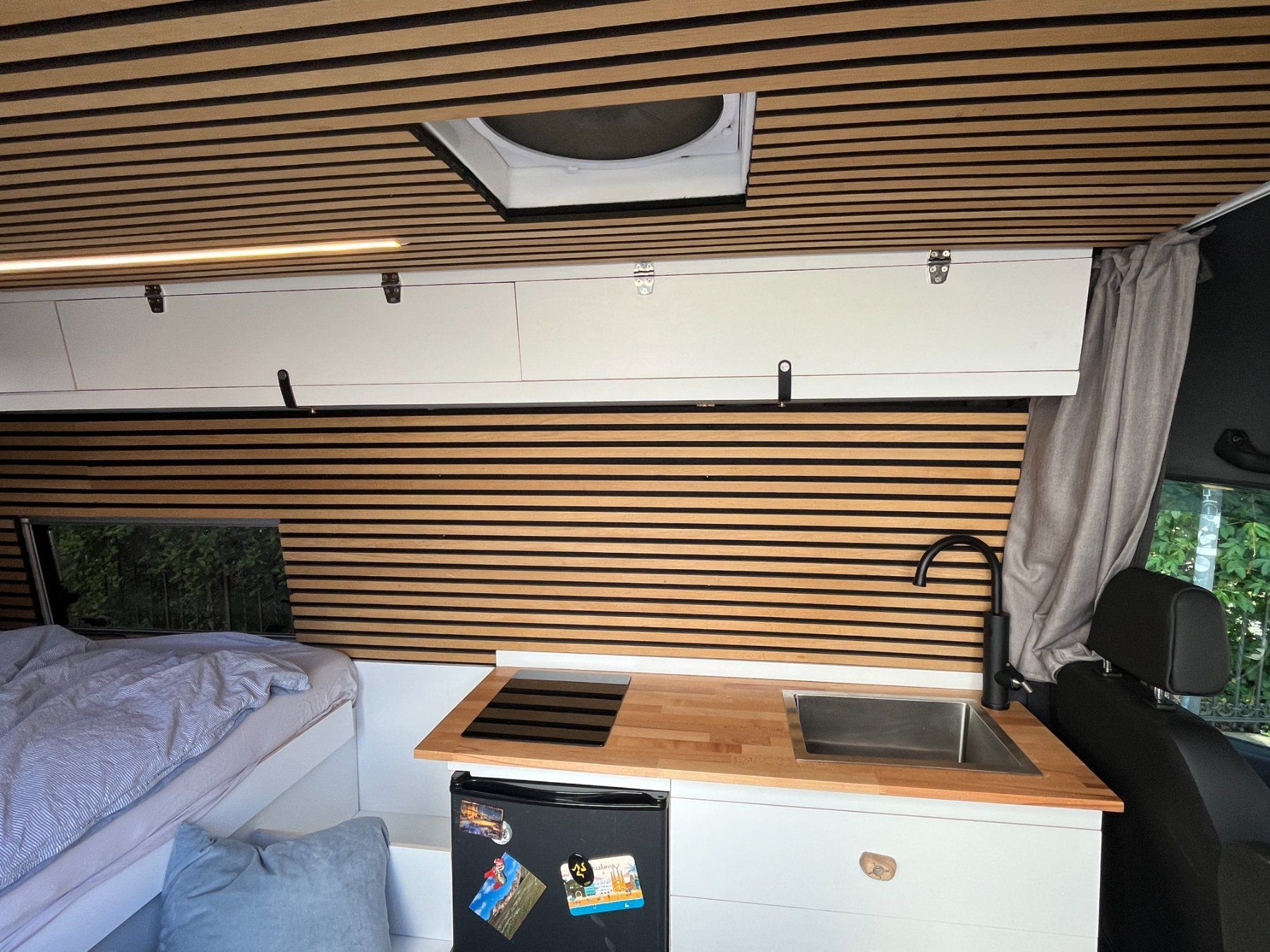 Mercedes-Benz Camping Fahrzeuge: MERCEDES SPRINTER 4x4 Wohnmobil Camper - – Gebraucht aus Zürich von Saschakraemer 4