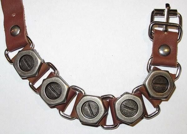 Bracciali & Braccialetti: Steampunk Lederarmband Schrauben 6-kant – Nuovo (secondo la descrizione) da Schwanden GL venduto da UHRKNALL 1
