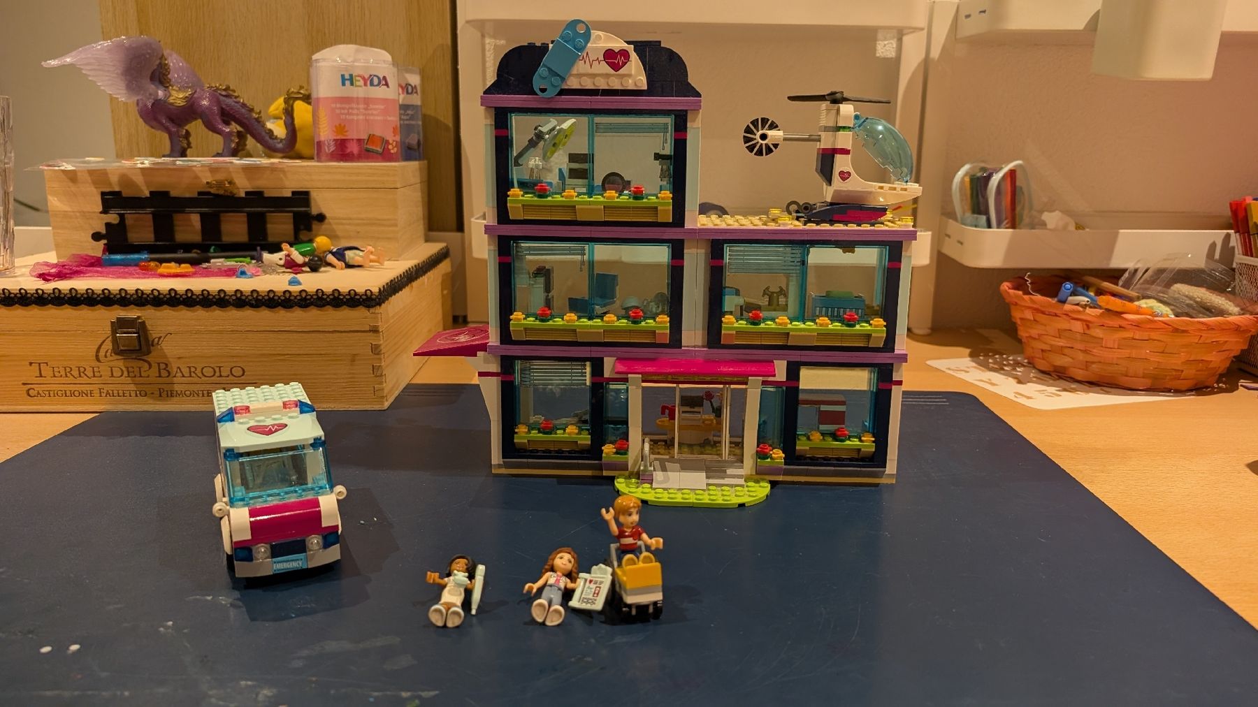 Lego Spielzeuge: LEGO Friends 41318 Spital – Gebraucht aus Elsau von saki1986 1