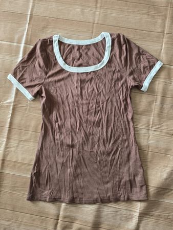 ​😍 Rippstrick T-Shirt - L - Braun mit weissen Kontrasten