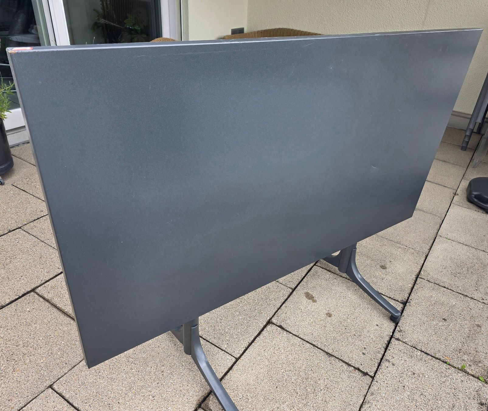 Schaffner Tische: Schaffner Gartentisch – Gebraucht aus Dübendorf von umgana 1