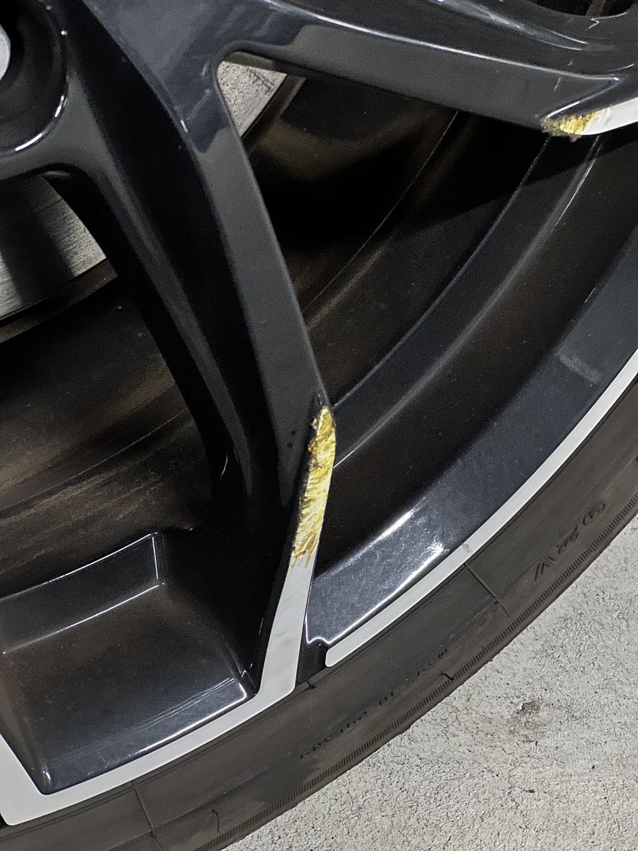 Pneus & Kompletträder: 4 Winterräder 18” Bridgestone Blizzak LM005 – Gebraucht aus Münchenstein von Andri.Gschwind 6