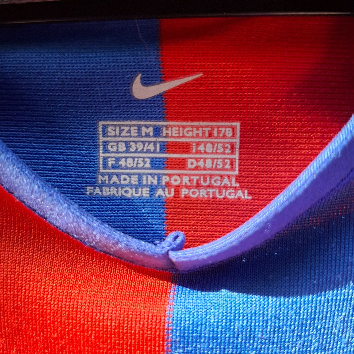 Nike Canottiere & Pantaloni: FC BASEL #26 CHIPPERFIELD Fan-Trikot – Usato da Hombrechtikon venduto da Tinea82 2