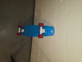 Cooles blaues Penny Board - Bereit für den Sommer!