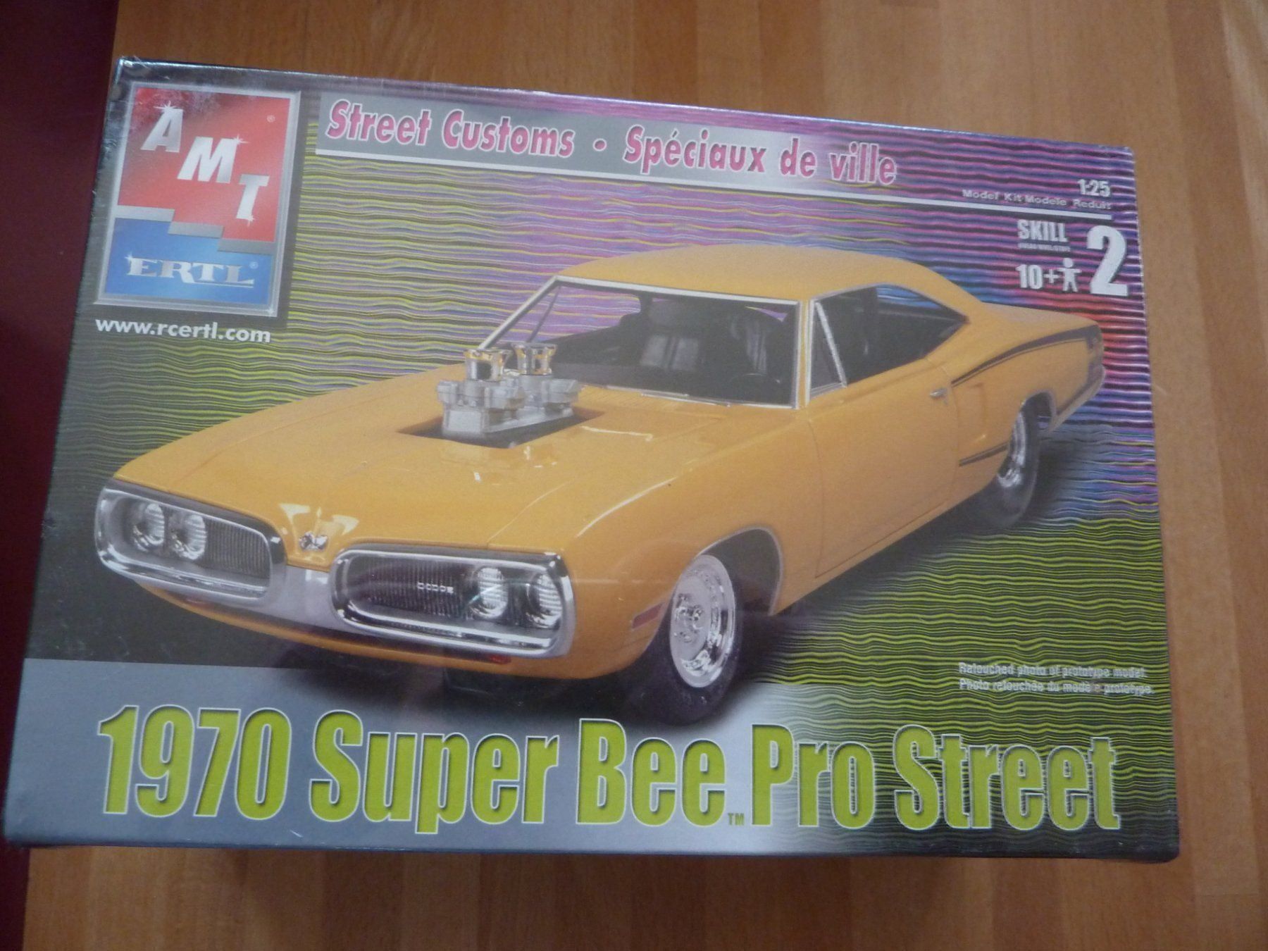 Modellini d'auto: SUPER BEE 1970 – Nuovo e nell'imballaggio originale da Balsthal venduto da bouteliee