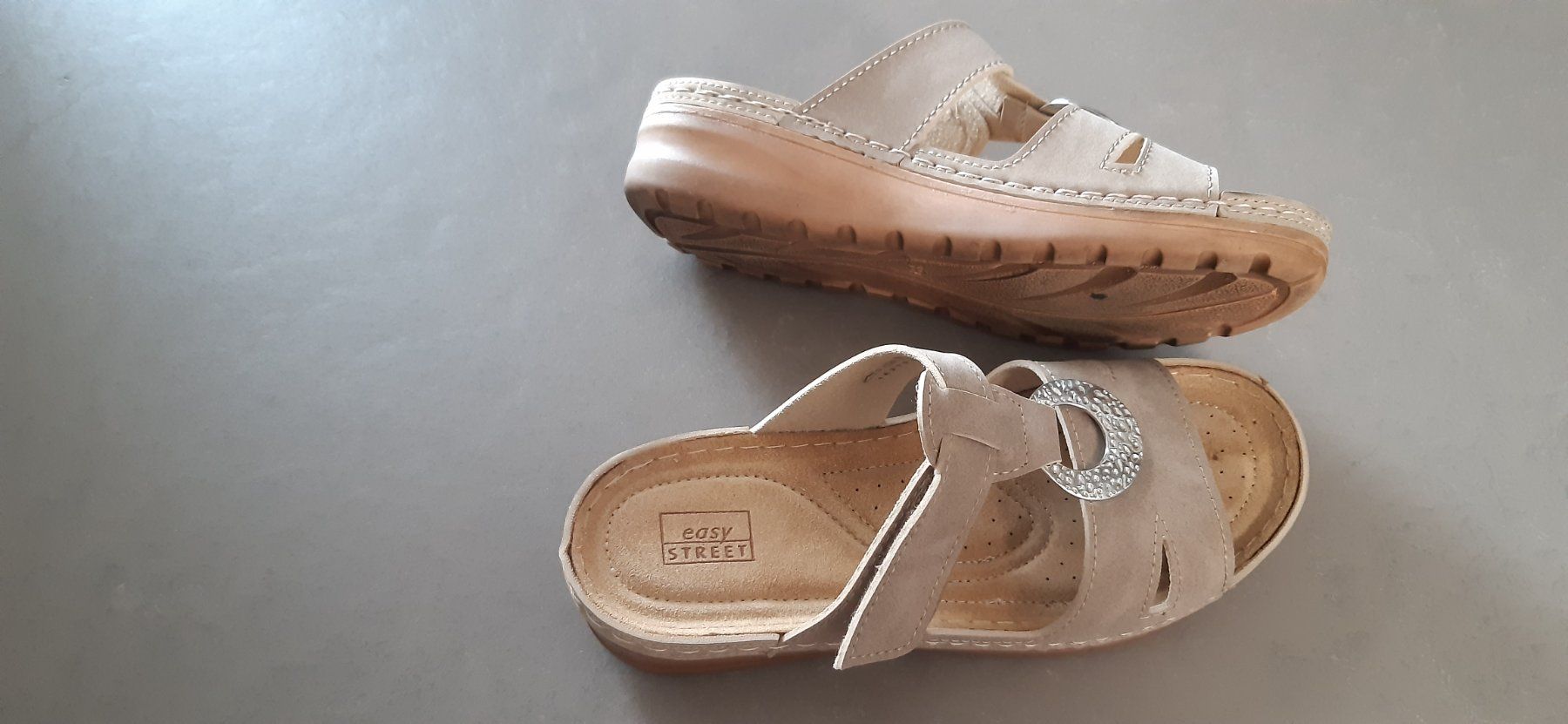 Scarpe da donna: Easy Street Pantolette Gr. 39 – Usato da Neuenkirch venduto da marthab67