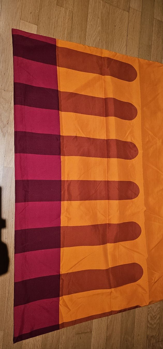 Biancheria da letto: 2 seitig div.farbiger Kissenbezug – Usato da Ferden venduto da jemyce 1