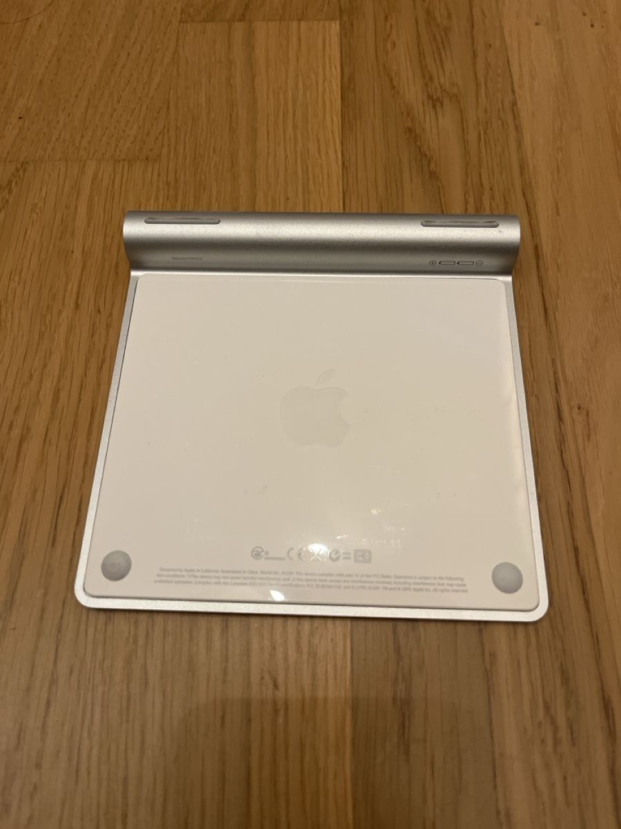 Apple Magic Trackpad (1. Gen) - Silber (Gebraucht) in Binningen für CHF ...