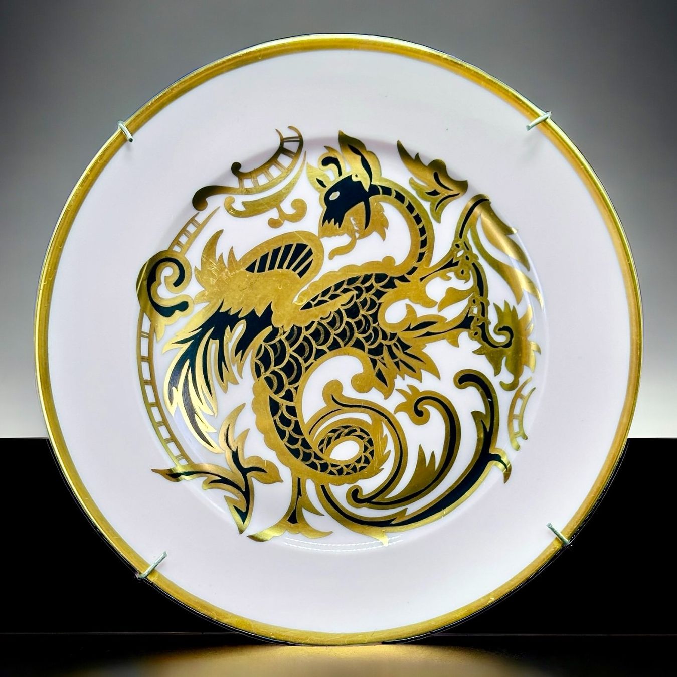 Rosenthal Piatti: Assiette de collection Rosenthal dragon d'or monogramme R.IZ – Usato da Morges venduto da 1tiquaire