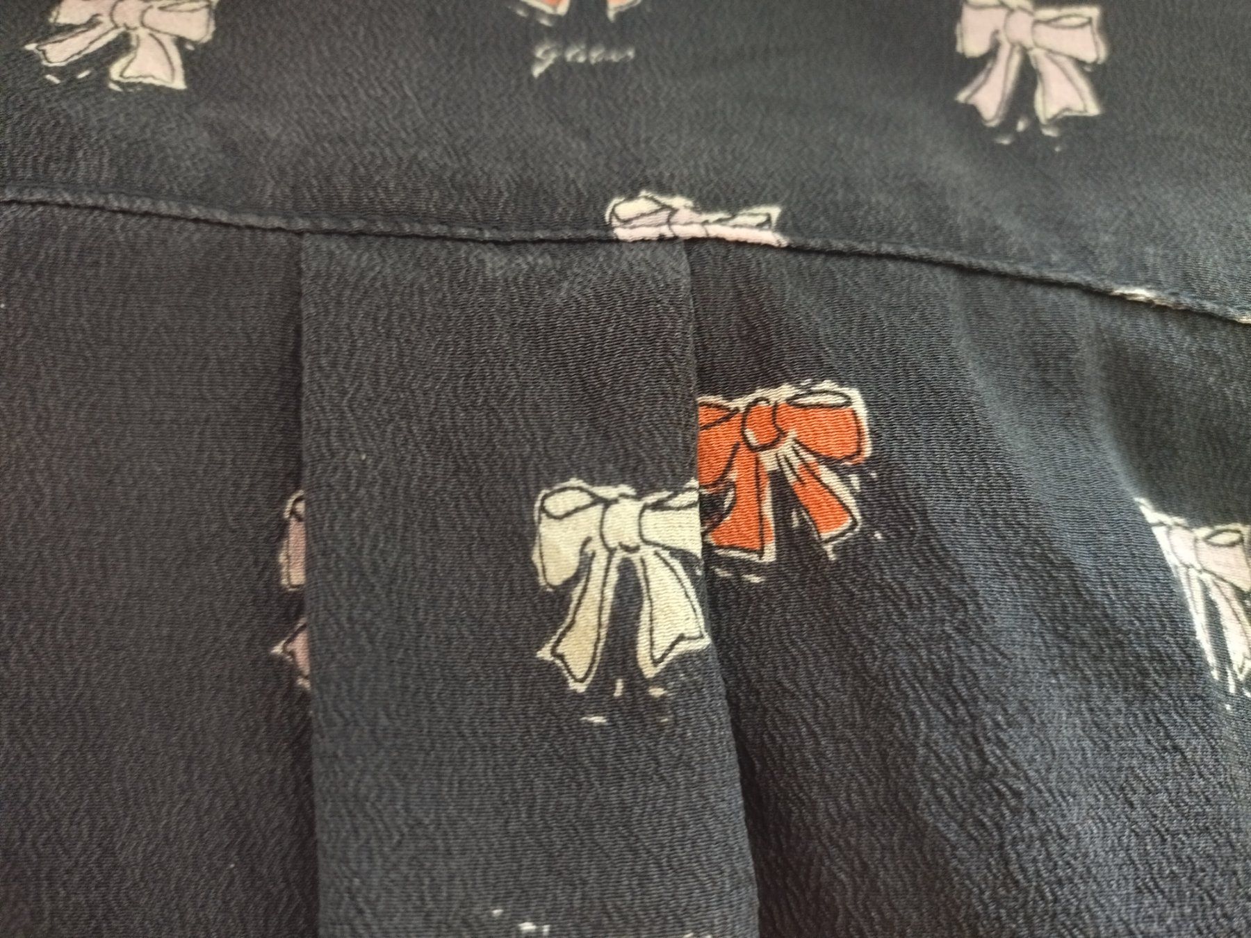 Globus Camicette: Globus Essentials, Elegante Bluse Damen, 100 % Silk, Gr. 38 – Usato da Densbüren venduto da TutaLarsen 6