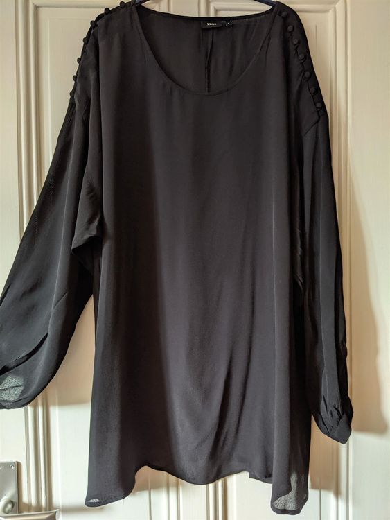 Tunique En Soie Noire AVENTURE Collection – Femme Taille M, Manches Courtes