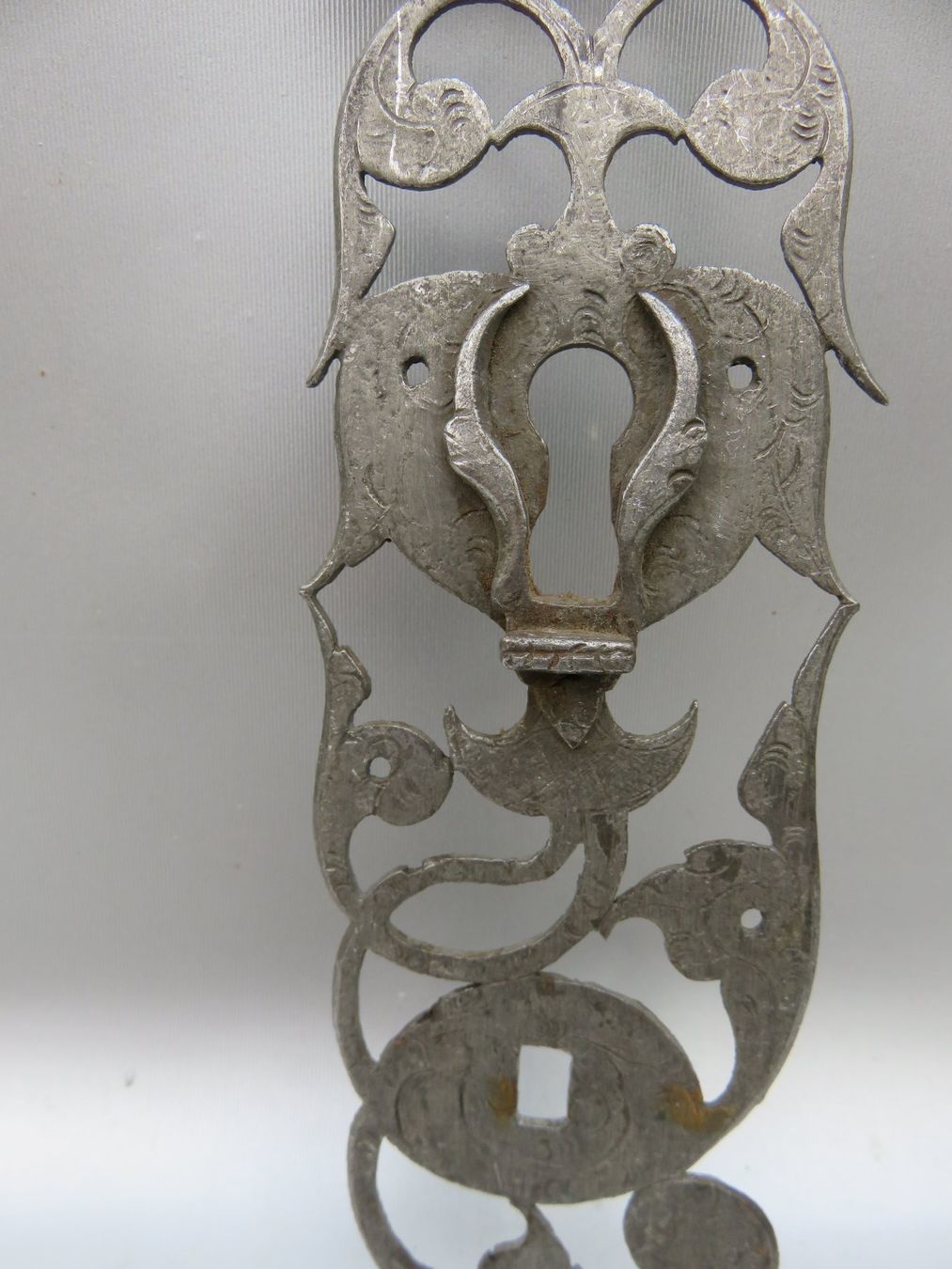 Cadenas: ANTIKES SCHLÜSSELSCHILD – D'occasion à BERN par erassmusvonrotterdam 2