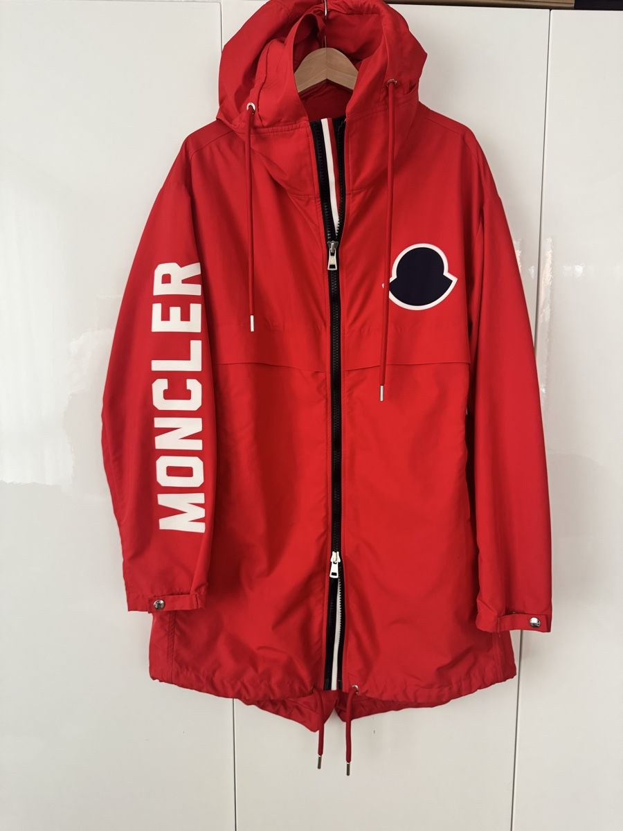 Moncler Giacche: Moncler Regenmantel – Usato da Rorschach venduto da VE5PA