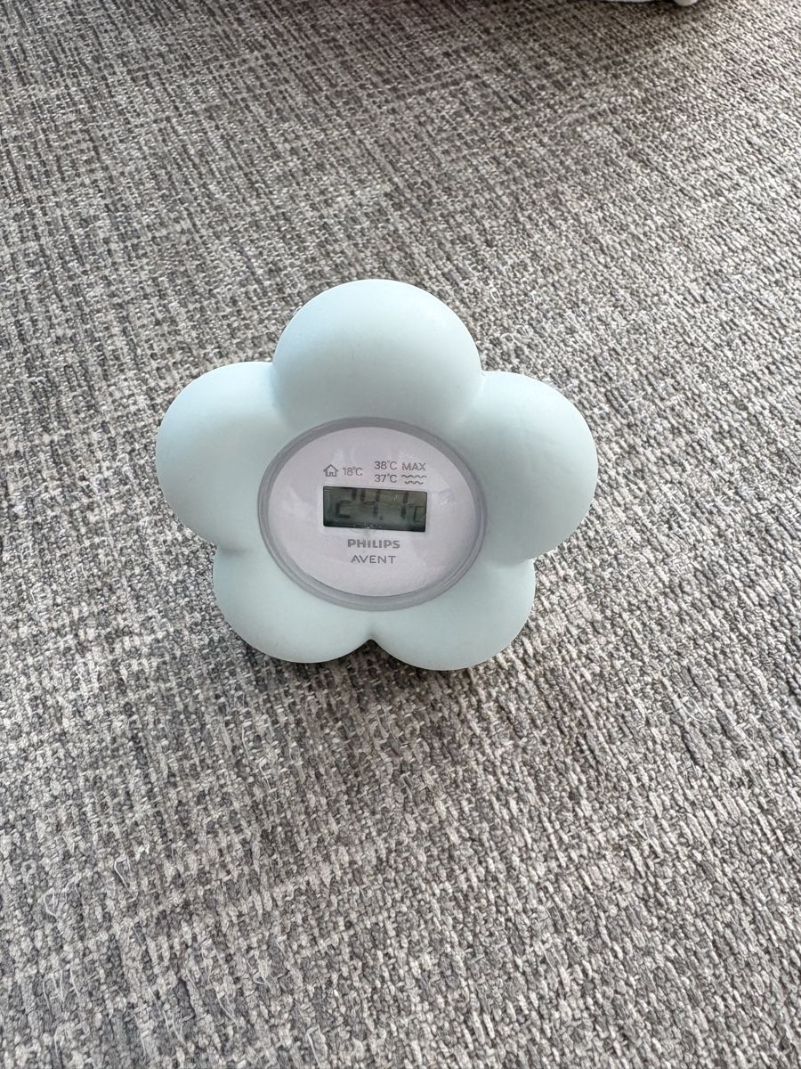 Autres articles pour la maison: Badethermometer Philips Avent digital  – D'occasion à Münchenstein par Miresolese